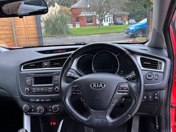 KIA PROCEED 2 ISG 1.6 DIESEL ONLY 40,000MLS! 372745538