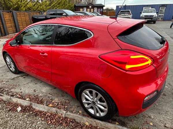 KIA PROCEED 2 ISG 1.6 DIESEL ONLY 40,000MLS! 372745531
