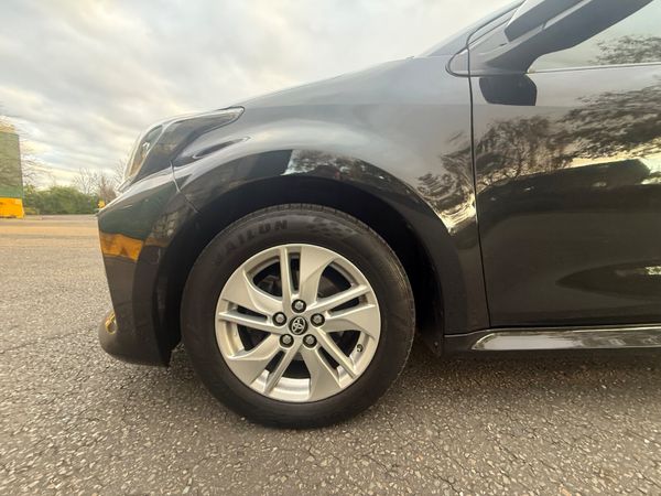 Toyota Yaris 1.0 Petrol 5 door hatchback 372742512