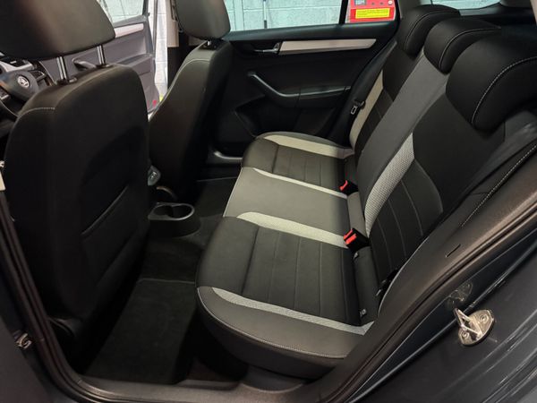 Skoda Rapid 2018    1.0 TSI ! 372743344