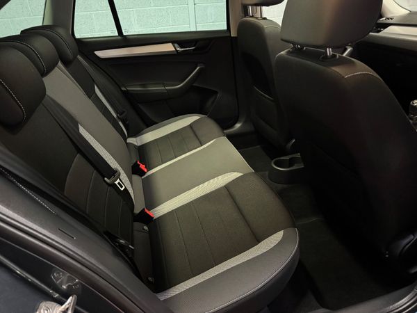 Skoda Rapid 2018    1.0 TSI ! 372743346