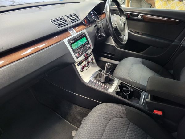 142 Volkswagen Passat 1.6TDI ESTATE - NEW NCT 372775495