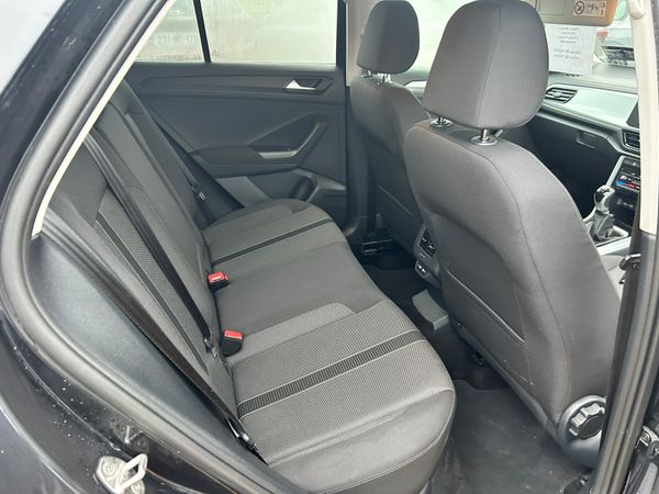 Volkswagen T ROC life 372798421