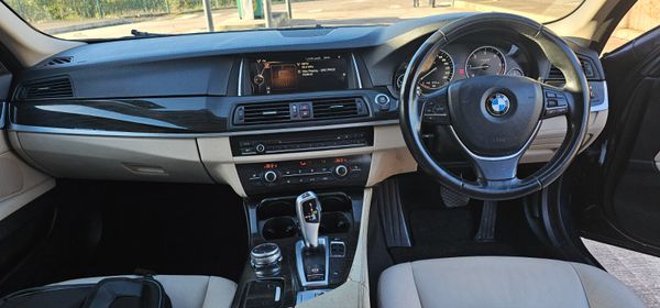 BMW 5-Series Luxury Trim 372791794