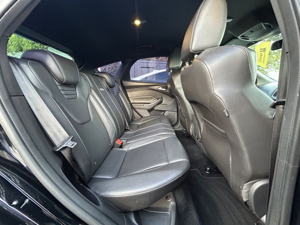 Ford Focus 2016 ST 2 180BHP 372825252
