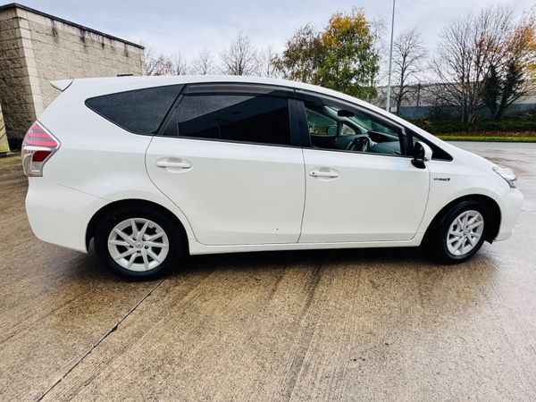 192 (October) Prius Alpha 7 Seater Cruise Control 372849307