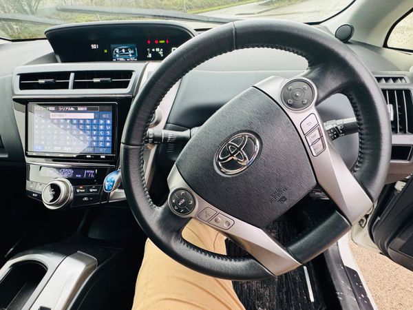 192 (October) Prius Alpha 7 Seater Cruise Control 372849369