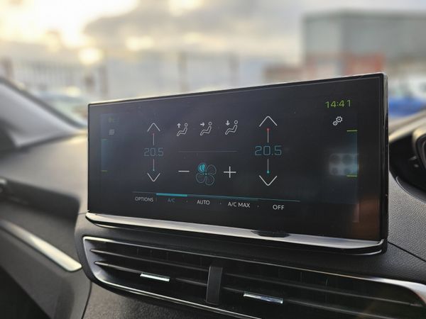 PEUGEOT 3008 PHEV 2 SEATER // BIG SPEC 372864639