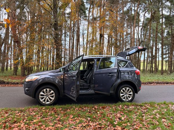 Ford Kuga 2012 4X4 Automatic 372866750