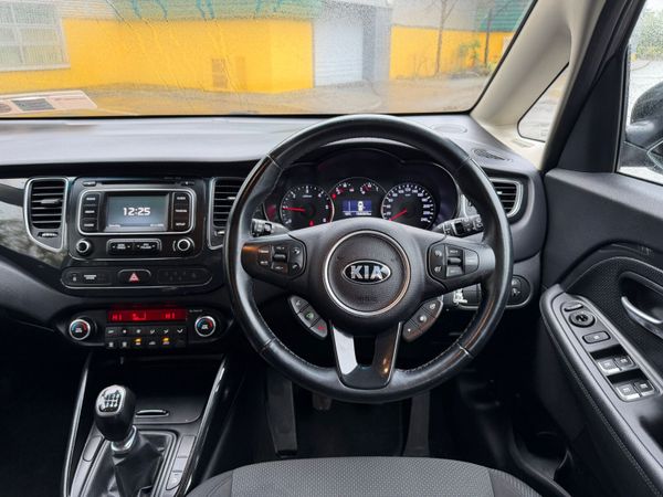 Kia Carens 1.7 CRDI 7 Seater 372868765