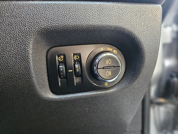 OPEL CORSA 1.2 // 11/26 NCT // LOW MILEAGE 372862863