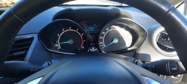 Ford Fiesta 2014 372884687