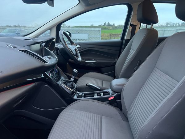 2015 (152) Ford C-Max Titanium 1.5 TDCI 372896823