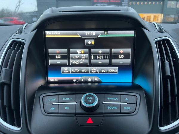 2015 (152) Ford C-Max Titanium 1.5 TDCI 372896847