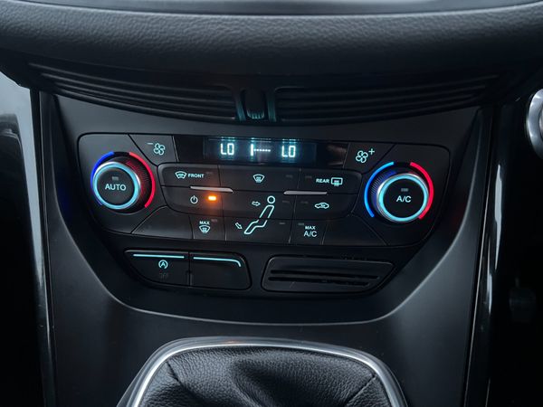 2015 (152) Ford C-Max Titanium 1.5 TDCI 372896840