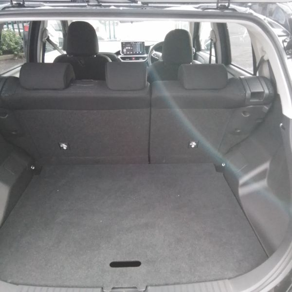 Toyota  corolla crossover raize 372890947