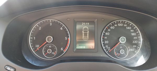 Volkswagen Jetta 2013 372893904