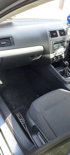 Volkswagen Jetta 2013 372893928