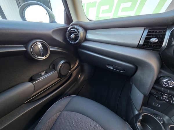 Mini Cooper 2016 372914314