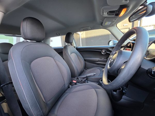 Mini Cooper 2016 372914316