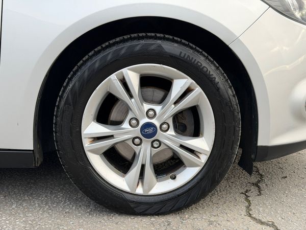 Ford Focus 1.6 TDCI 95PS ZETEC NCT 11/26 TAX03/26 372910018