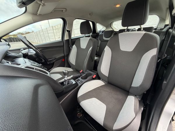 Ford Focus 1.6 TDCI 95PS ZETEC NCT 11/26 TAX03/26 372910036