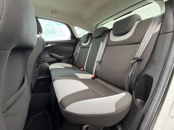 Ford Focus 1.6 TDCI 95PS ZETEC NCT 11/26 TAX03/26 372910039