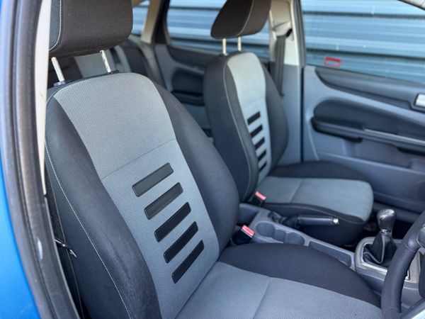 Ford Focus 2011 372944437