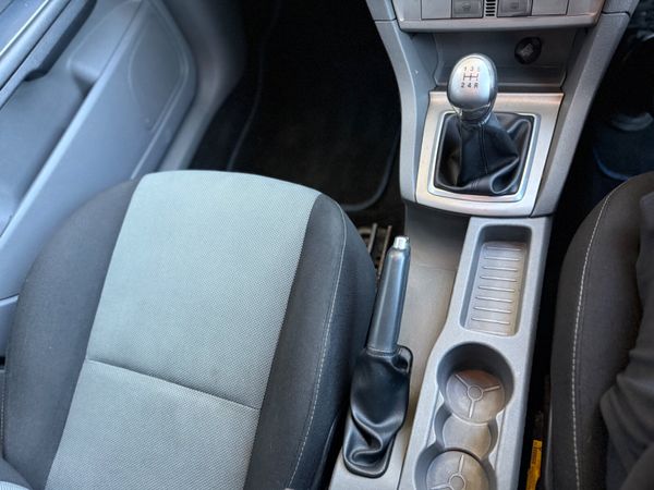 Ford Focus 2011 372944431