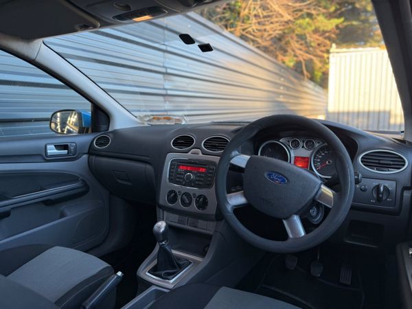 Ford Focus 2011 372944440