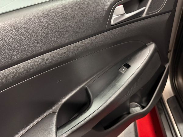 Hyundai Tucson 2018 372948307