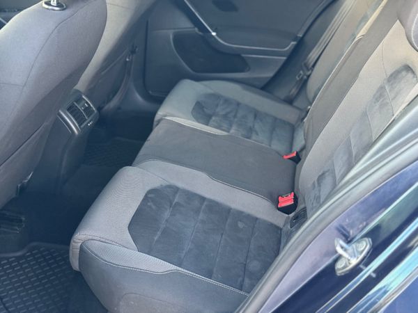 Vw Golf 161 Lounge 148kms!! 372948407