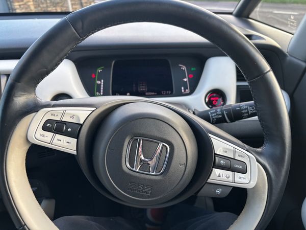 Honda Jazz 2022 Executive  Top Spec Hybrid Petrol 372951824