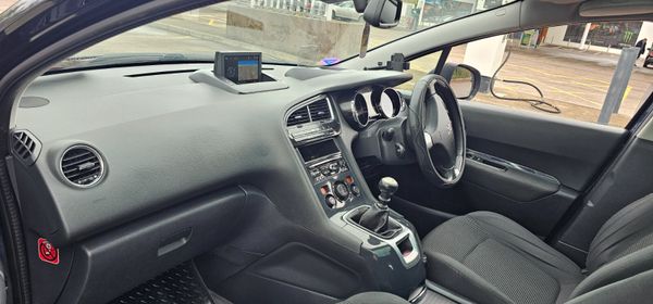 Peugeot 5008 2015 Top Spec Pan Roof 372964016