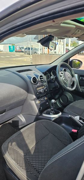 Nissan Qashqai Panoramic roof New Tyres 372964041