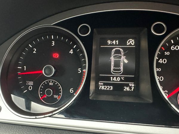 Volkswagen Passat ( Low Kilometres) 372964157