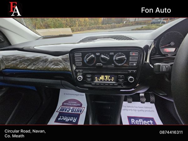 Volkswagen up! 1.0 PETROL  MOVE MODEL  * HIGH SPEC 372962938