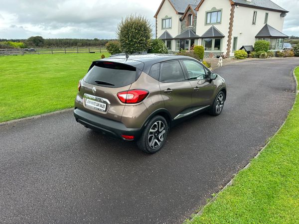 Renault Captur 2015 372963938