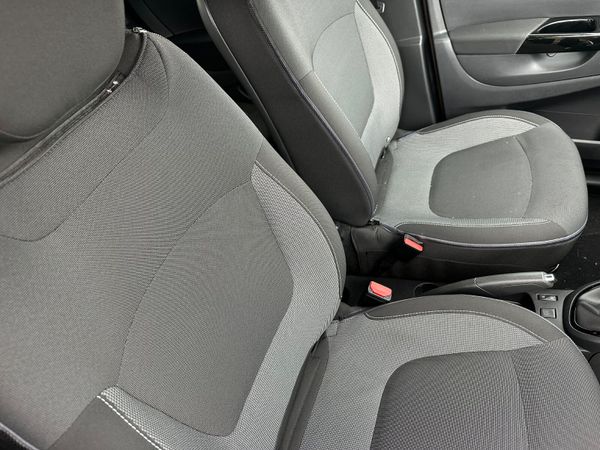 Renault Captur 2015 372963948