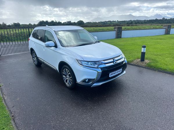 Mitsubishi Outlander 4 WD 7 Seater 372963981