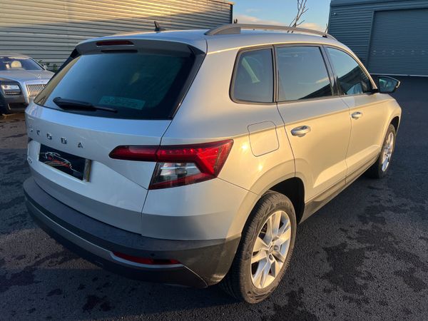 2020 (202) Skoda Karoq SE Tech 1.6 TDI 372977743