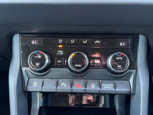 2020 (202) Skoda Karoq SE Tech 1.6 TDI 372977766