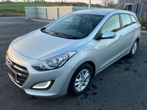 2015 (152) Hyundai I30 SE Nav BDrive 1.6 CRDI Esta 372977872