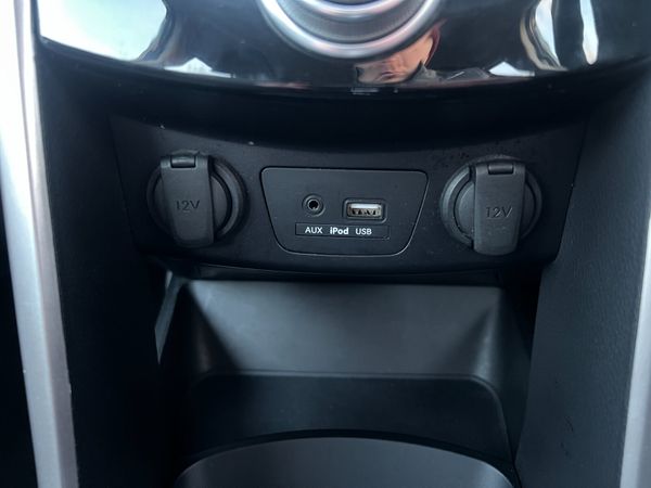 2015 (152) Hyundai I30 SE Nav BDrive 1.6 CRDI Esta 372977894