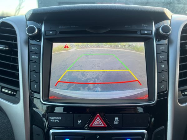 2015 (152) Hyundai I30 SE Nav BDrive 1.6 CRDI Esta 372977899