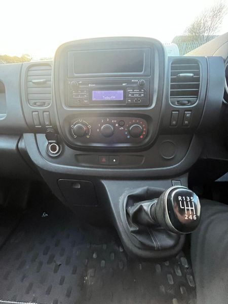 Renault Trafic SWB – Price Includes VAT 372972531