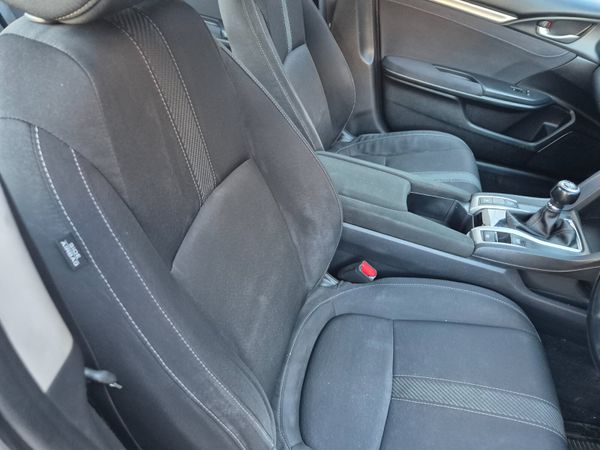 Honda Civic 2019 372994144