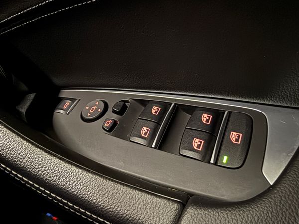 212 BMW X3 X-Drive 30E M-Sport 372994481