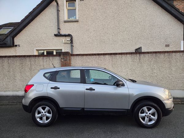Nissan Qashqai 1.5d SE, Low mileage 373005048