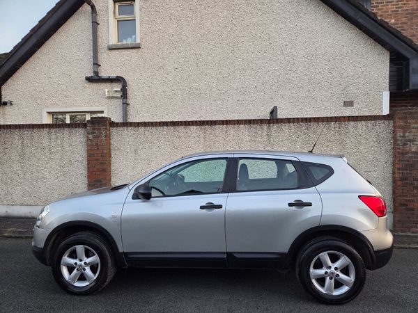 Nissan Qashqai 1.5d SE, Low mileage 373005049